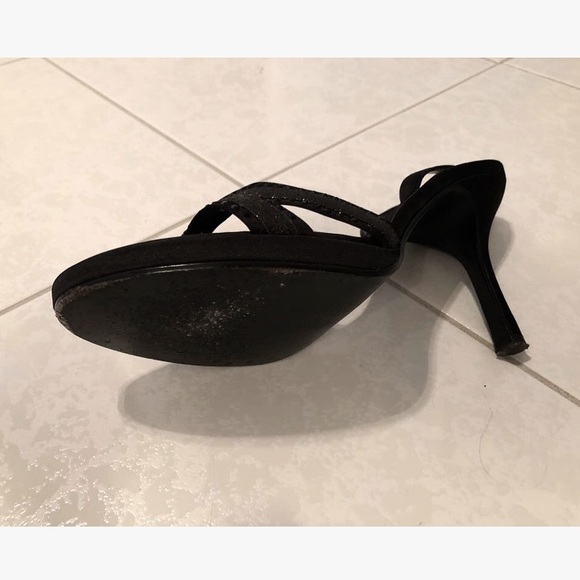 *SALE* Black Nina Heels 👠 - Picture 2 of 3